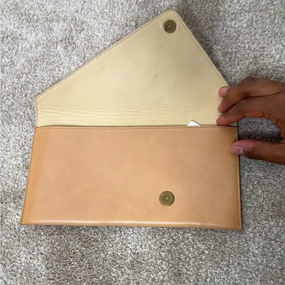 Nisolo Almond Clutch